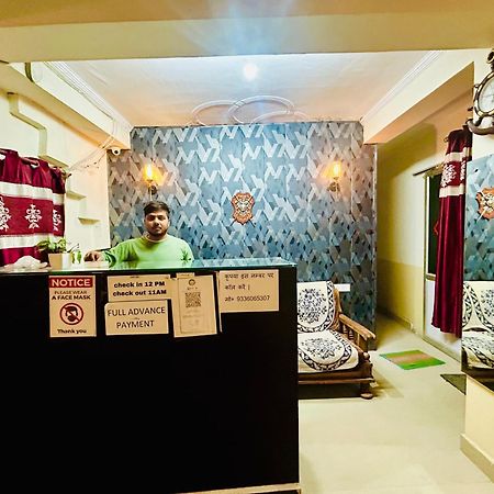 Sainik Guest House 500Mtr From Medanta Hospital Лакнау Екстериор снимка